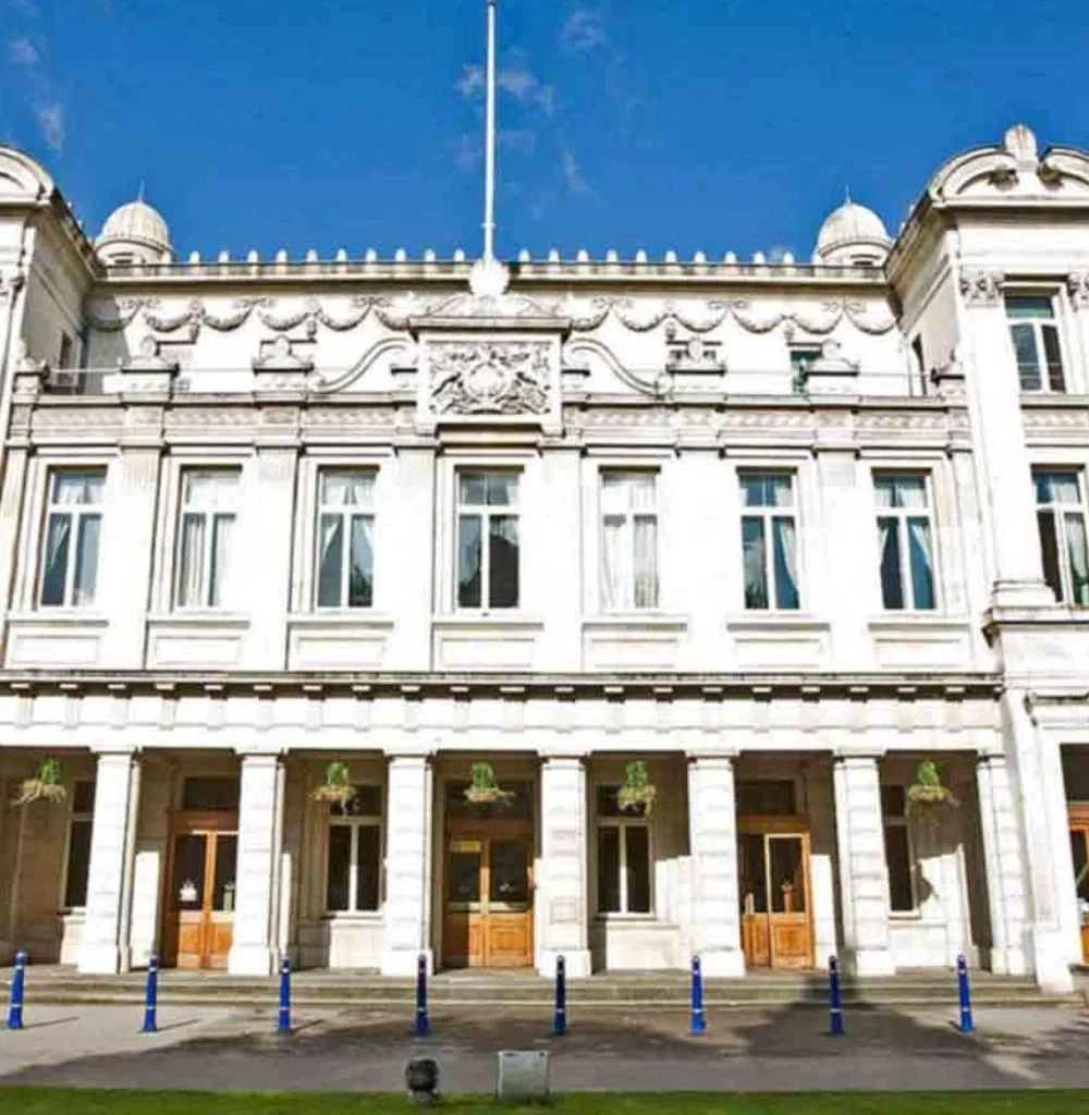 Queen Mary University of London 4