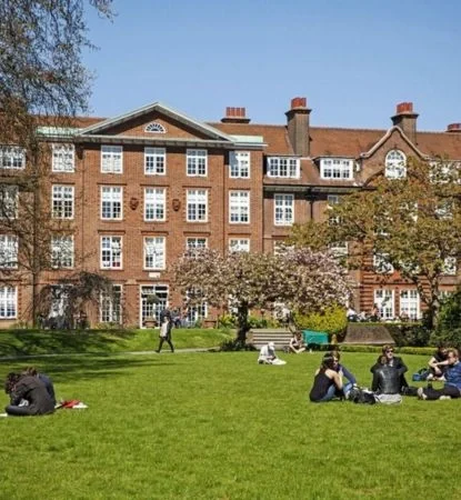 Regent’s University London mobile
